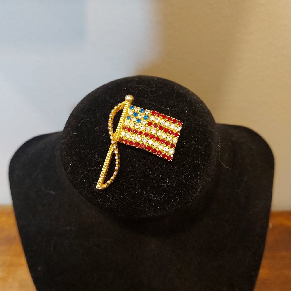 Vintage Rafaelian American Flag Brooch